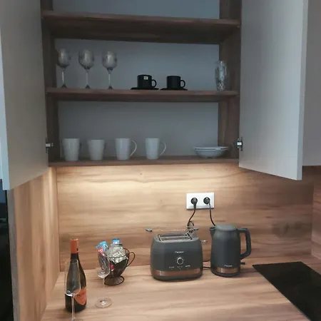 Lägenhet 504 *